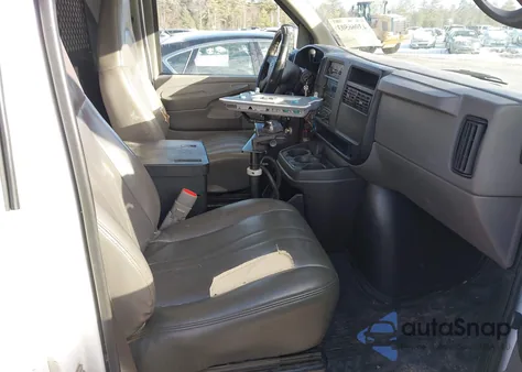 2007 Chevrolet Express Work Van from USA, damaged, VIN 1GCHG35U371175617